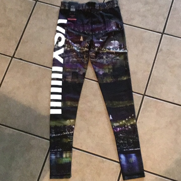 VICTORIA’S SECRET LIMITED EDITION VSX SPORT TIGHT - Picture 2 of 11